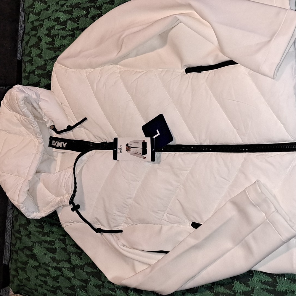 DKNY Women's White Puffer Jacket Scuba Sleeves New Sizes 1 Large 1 Medium - Picture 2 of 4